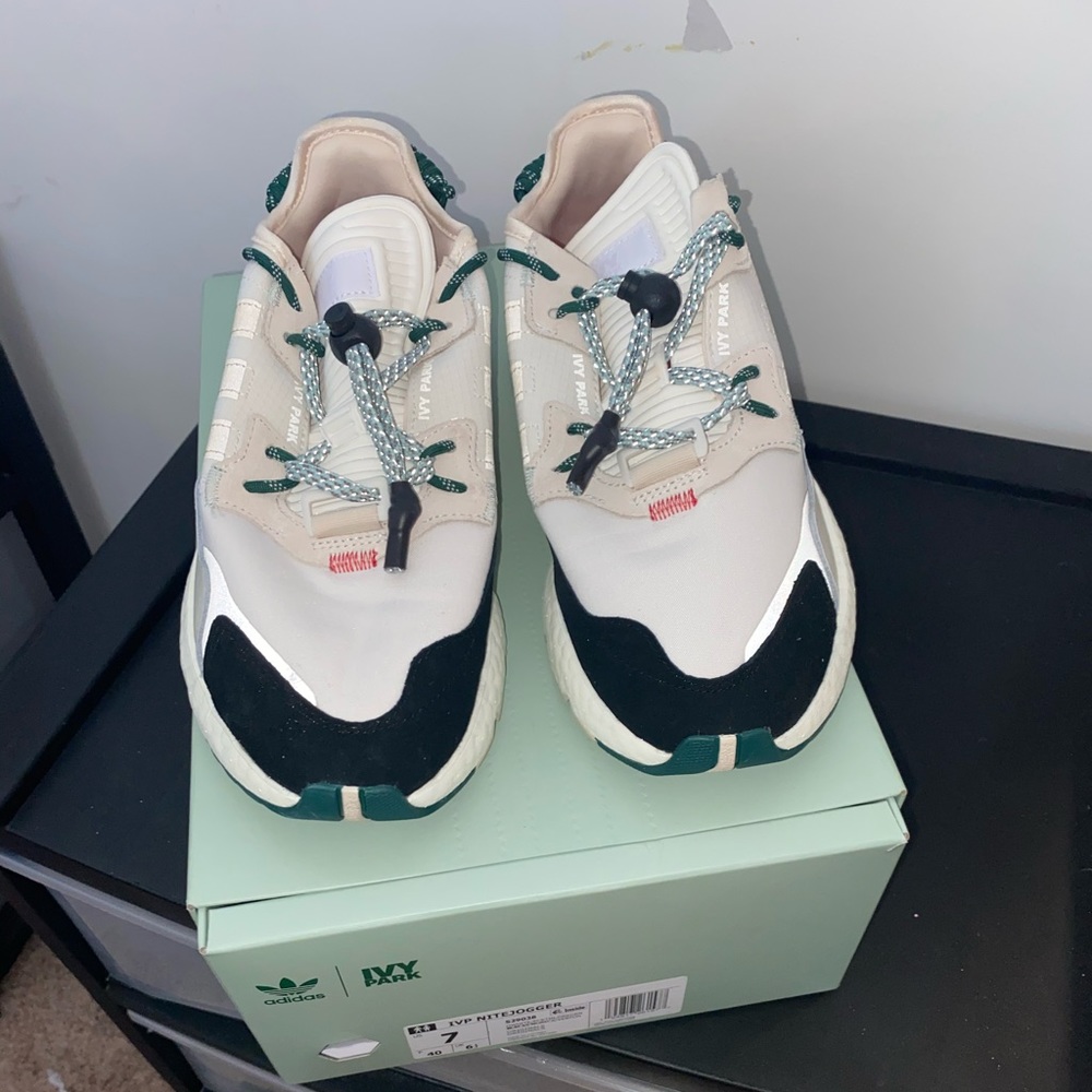 Ivy Park by Adidas. Men’s size 7 Shoes